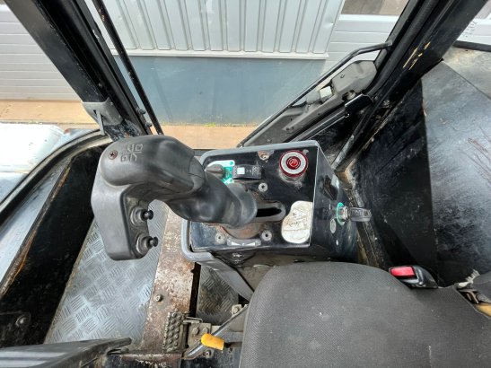 Caterpillar CB534D CE / EPA CB534D CE / EPA 2006 2 image 28