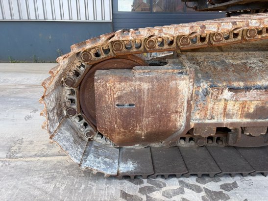 Hitachi ZX300-6 ZX300-6 2018 2 Crawler Excavators image 13