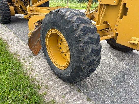 Caterpillar 140H 140H 2 Motor graders image 26