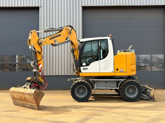 Liebherr A910 Compact A910 Compact 2018 2 Wheeled Excavators image 58