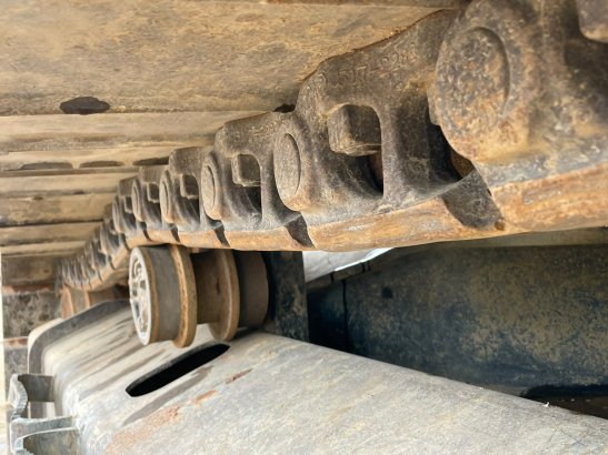 Caterpillar 330 07A 42 2019 2 Crawler Excavators image 13