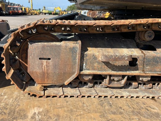 Hitachi ZX225USLC-6 ZX225USLC-6 2020 2 Crawler Excavators image 13
