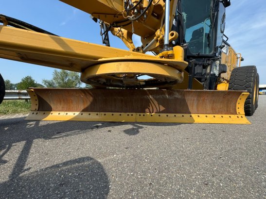 Caterpillar 140M3 140M3 2015 2 Motor graders image 14