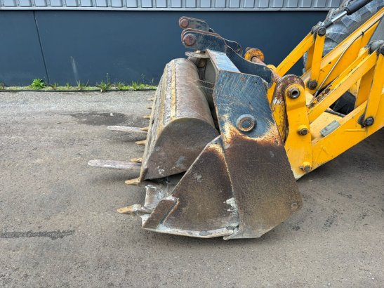 JCB 4CX 2153 2015 2 image 14