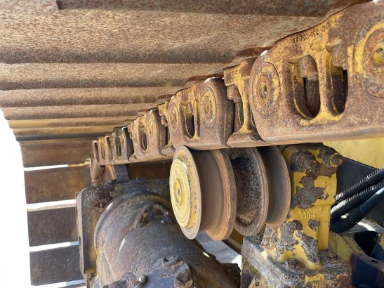 Caterpillar D6N LGP D6N LGP 2013 2 Dozers image 14