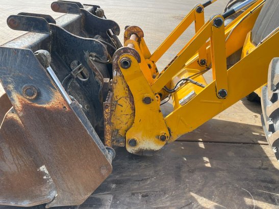 JCB 4CX 2153 2015 2 image 14