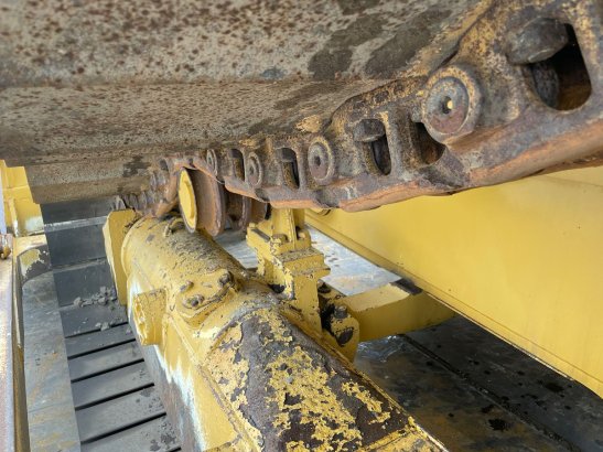 Caterpillar D6T LGP D6T LGP 2011 2 Dozers image 29