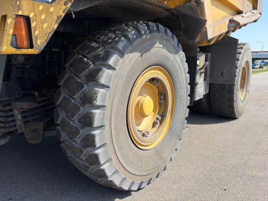 Komatsu HD605 HD605 2005 2 Dump Truck image 44