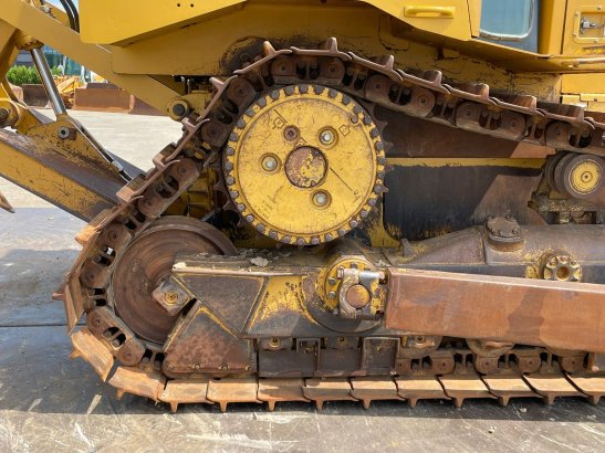 Caterpillar D6T XL D6T XL 2011 2 Dozers image 14