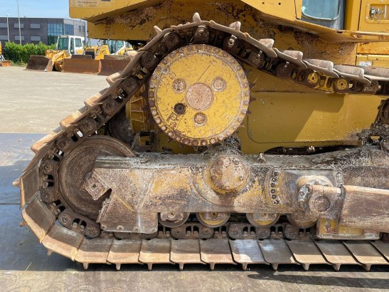 Caterpillar D6T LGP D6T LGP 2011 2 Dozers image 14