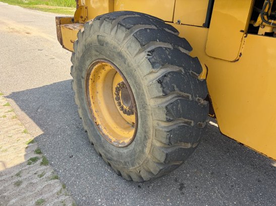 Caterpillar 928F 928F 1995 2 Wheel Loaders image 14