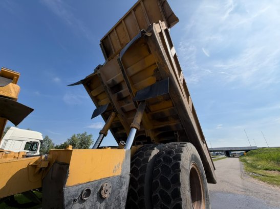 Caterpillar 775E 775E 2004 2 Dump Truck image 14