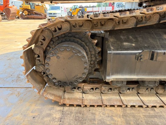 Hitachi ZX350LCN-3 ZX350LCN-3 2011 2 image 14