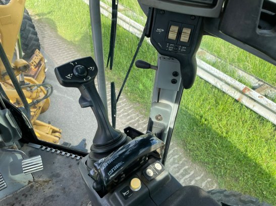 Caterpillar 12M (12G/12H/140M) 12M (12G/12H/140M) 2011 2 Motor graders image 14