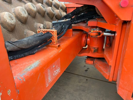 Caterpillar CP74 15.5t (CS74/CS76/CP76) CP74 15.5t (CS74/CS76/CP76) 2011 2 image 59