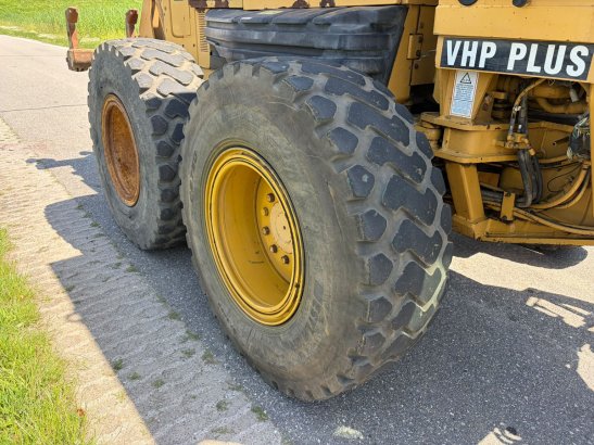 Caterpillar 140H 140H 2006 2 Motor graders image 29
