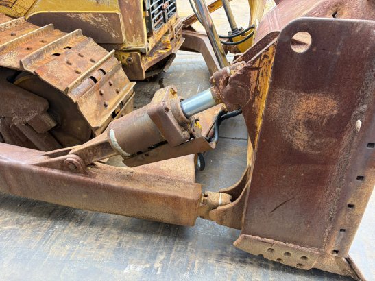 Caterpillar D6R2 XL D6R2 XL 2018 2 Dozers image 14