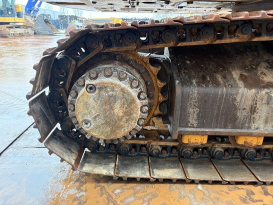 Caterpillar 329ELN 329ELN 2011 2 Crawler Excavators image 15