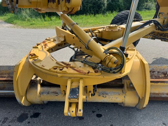 Caterpillar 140M3 140M3 2015 2 Motor graders image 15