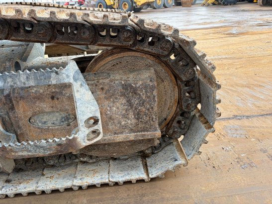 Liebherr R950 SHD (R945 / R946) R950 SHD (R945 / R946) 2015 2 Crawler Excavators image 15