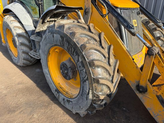 JCB 4CX 2153 2015 2 image 15