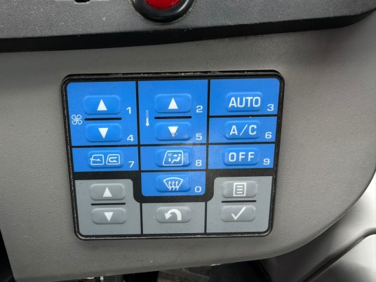 Komatsu WA270-8E0 WA270-8E0 2021 2 Wheel Loaders image 15