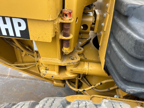 Caterpillar 140H 140H 2002 2 Motor graders image 15