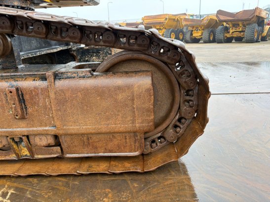 Caterpillar 352F 352F 2019 2 Crawler Excavators image 30