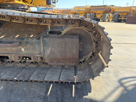 Caterpillar 326FL 326FL 2019 2 Crawler Excavators image 30
