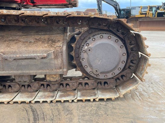 Caterpillar 325 F LCR 38 2016 2 Crawler Excavators image 30