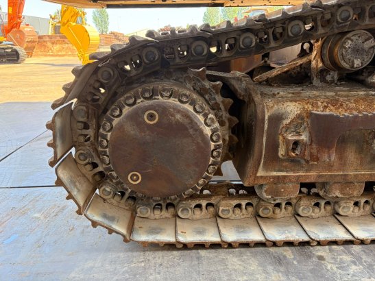 Caterpillar 345 C LC 46 2007 2 Crawler Excavators image 15