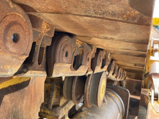 Caterpillar D6T XL D6T XL 2011 2 Dozers image 15