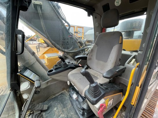 Volvo EC380EL | German machine EC380EL | German machine 2015 2 Crawler Excavators image 30