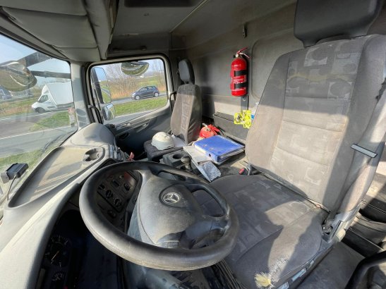 MercedesBenz Axor 1829 13.500L Fuel Truck MERCEDESBENZ Axor 1829 13.500L Fuel Truck 2007 2 image 75