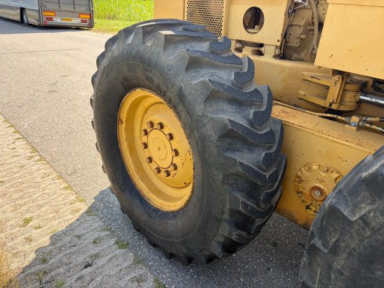 Caterpillar 140H 140H 1998 2 Motor graders image 15