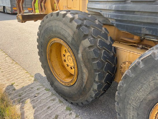 Caterpillar 140H 140H 2006 2 Motor graders image 15