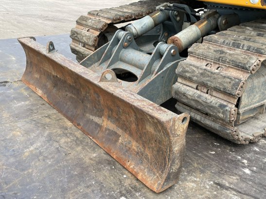 Liebherr R914 Compact Litronic R914 Compact Litronic 2017 2 Crawler Excavators image 45