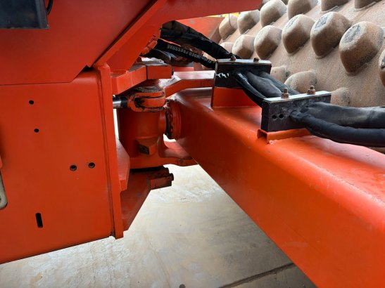 Caterpillar CP74 15.5t (CS74/CS76/CP76) CP74 15.5t (CS74/CS76/CP76) 2011 2 image 45