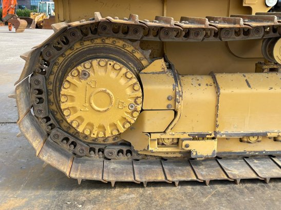 Caterpillar D2 LGP 12A | LEICA GPS D2 LGP 12A | LEICA GPS 2021 2 Dozers image 15