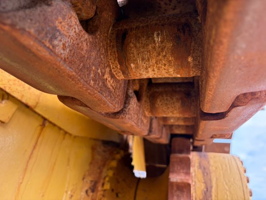 Caterpillar D8R D8R 2013 2 Dozers image 15