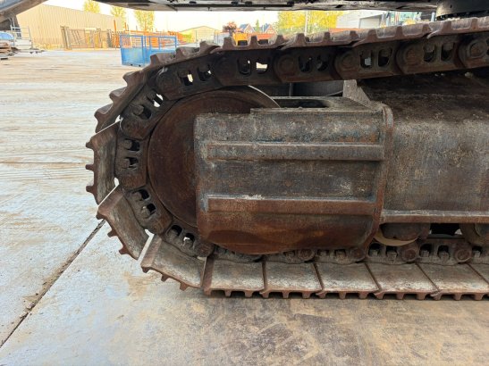 Hyundai HX380L HX380L 2017 2 Crawler Excavators image 15