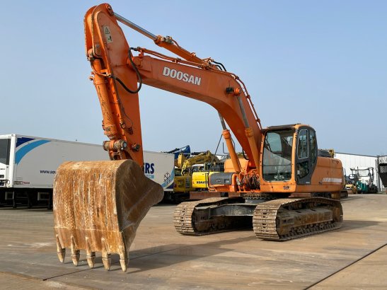 Doosan DX300LC Doosan DX300LC 2008 2 Crawler Excavators image 2