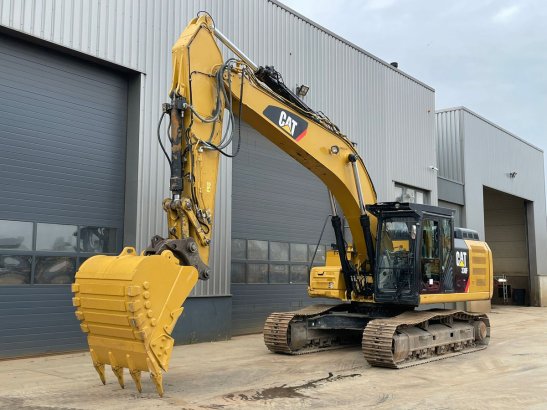 Caterpillar 330FLN 330FLN 2017 2 Crawler Excavators image 2