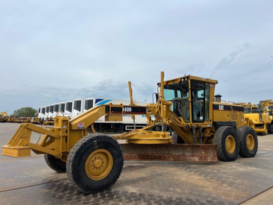 Caterpillar 140H 140H 2002 2 Motor graders image 2