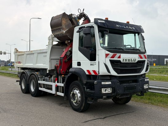Iveco TRAKKER 360 6x4 Tipper with HMF 1643Z2 Crane TRAKKER 360 6x4 Tipper with HMF 1643Z2 Crane 2018 2 Tipper trucks image 32