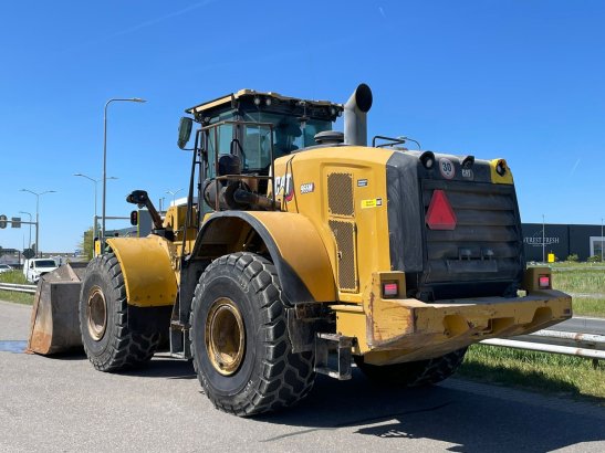 Caterpillar 966M 966M 2020 2 Wheel Loaders image 2