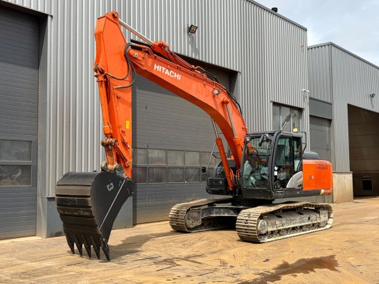 Hitachi ZX210LC-6 ZX210LC-6 2018 2 Crawler Excavators image 2