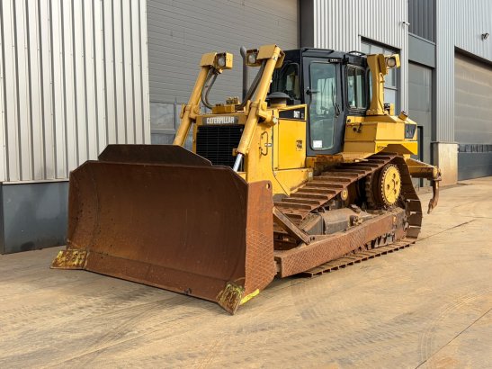 Caterpillar D6TXL D6TXL 2011 2 Dozers image 2
