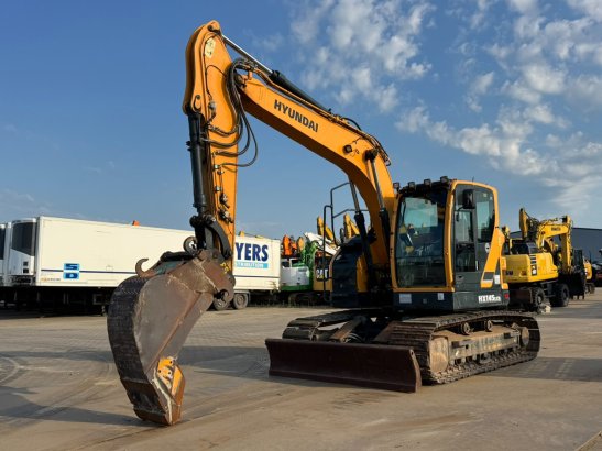 Hyundai HX145LCR HX145LCR 2018 2 Crawler Excavators image 2