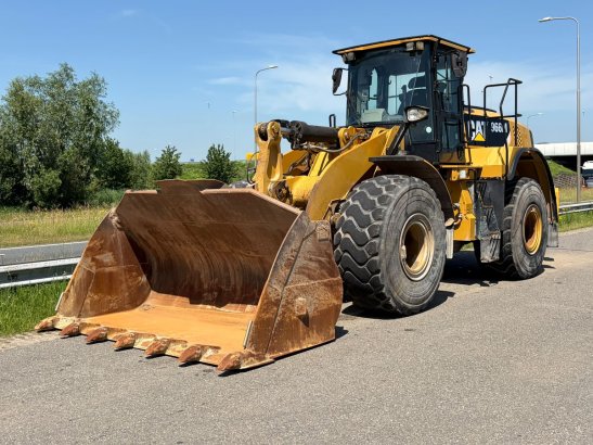 Caterpillar 966M 966M 2014 2 Wheel Loaders image 17